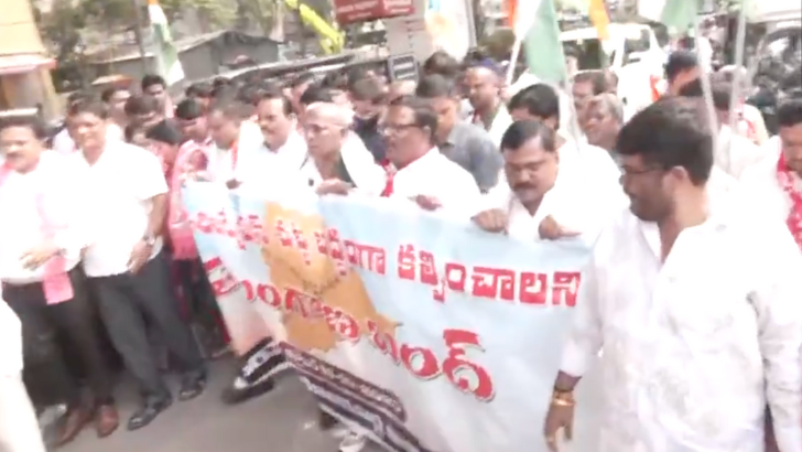https://salarnews.in/public/uploads/images/newsimages/maannewsimage18102025_171051_Webs 728x410 (14).png